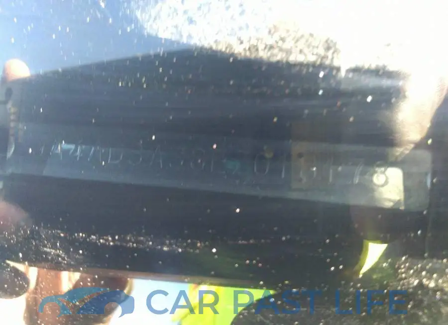 JA4AD3A38EZ018178# 9
