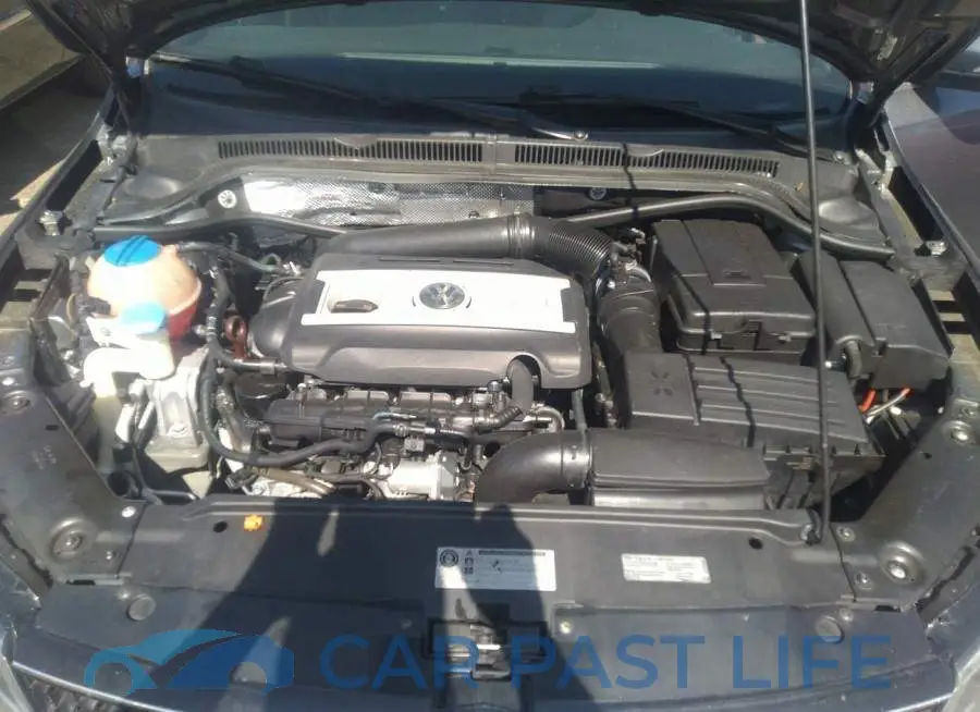 3VW467AJ6DM227516# 10