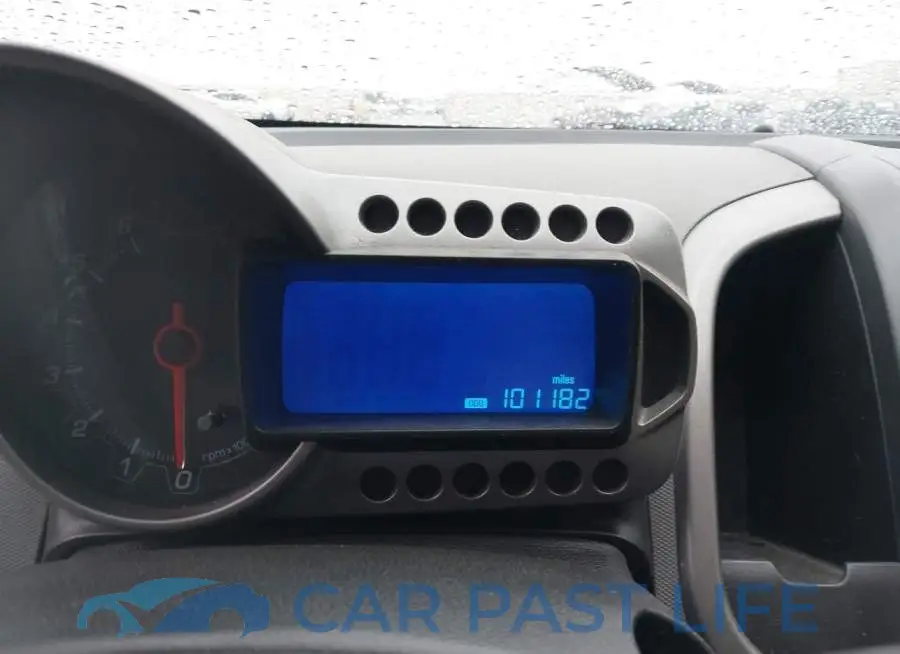 1G1JC5SH4E4102065# 7