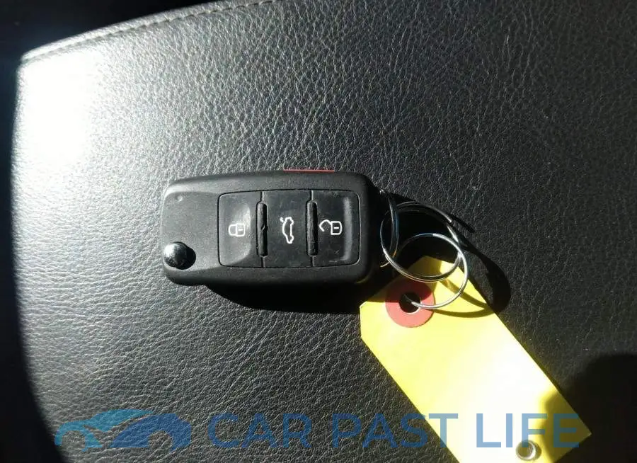WVGBV3AX8DW062770# 11