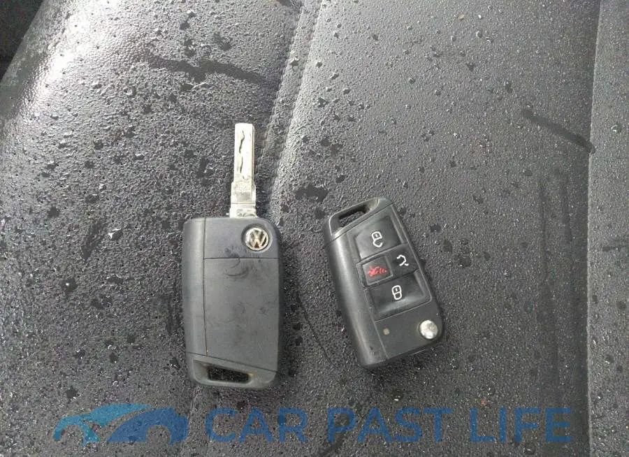 3VW2A7AU8FM047716# 11