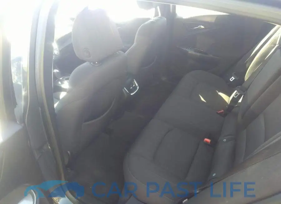 1G1ZD5ST1JF142641# 8