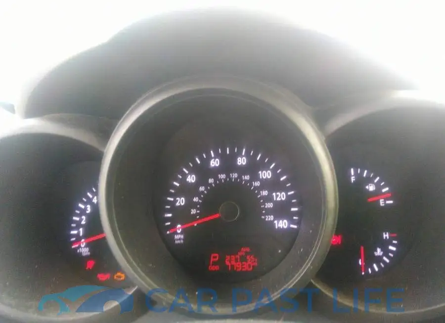 KNDJT2A5XD7533200# 7