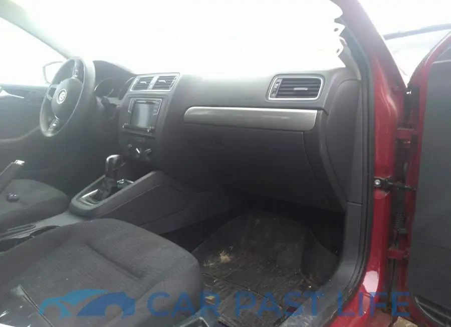 3VWD67AJ5GM368808# 5