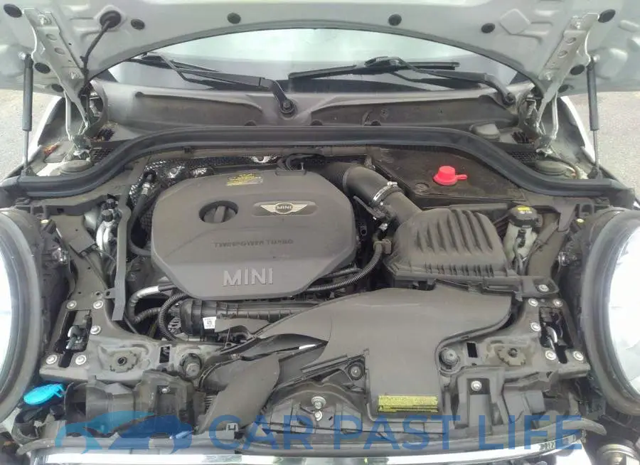 WMWXM5C58FT942275# 10