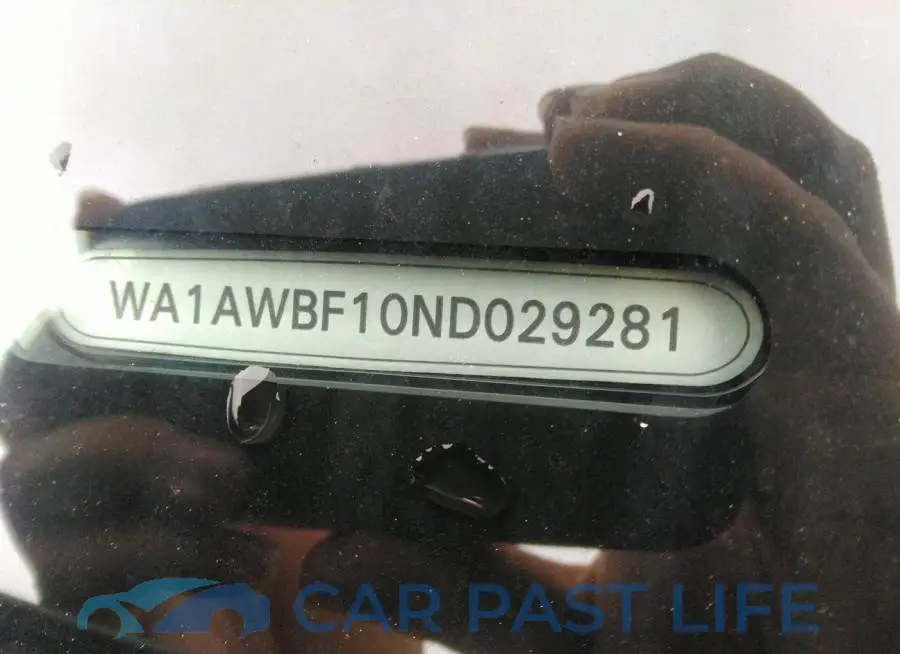 WA1AWBF10ND029281# 9