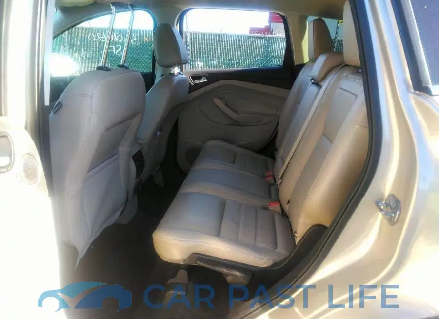 1FMCU0J98HUA99195# 8