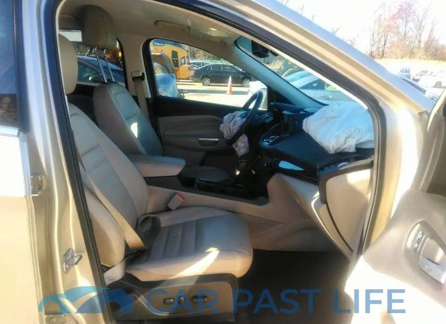 1FMCU0J98HUA99195# 5