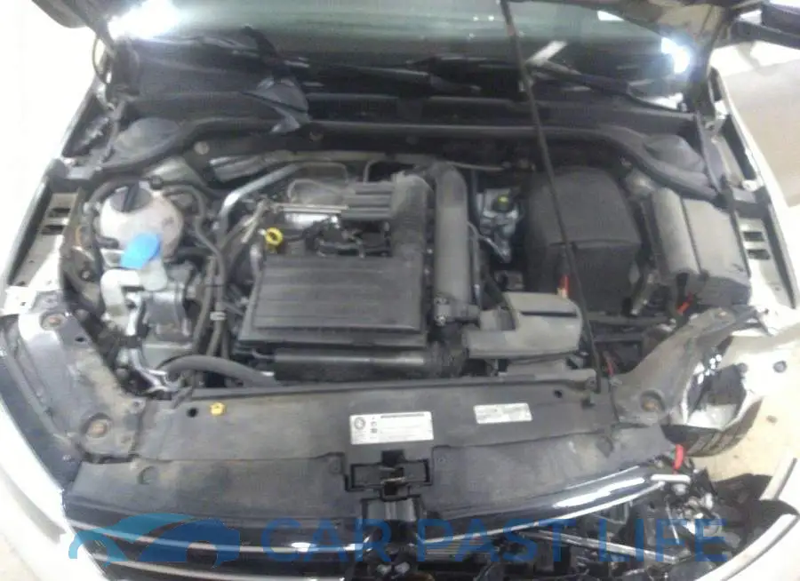 3VW267AJ8GM294582# 10