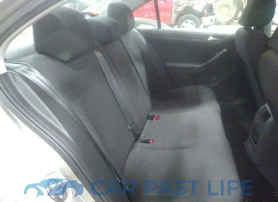 3VW267AJ8GM294582# 8