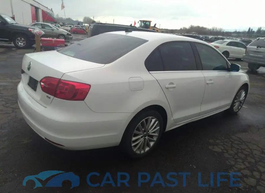 3VWLL7AJ7DM356479# 4