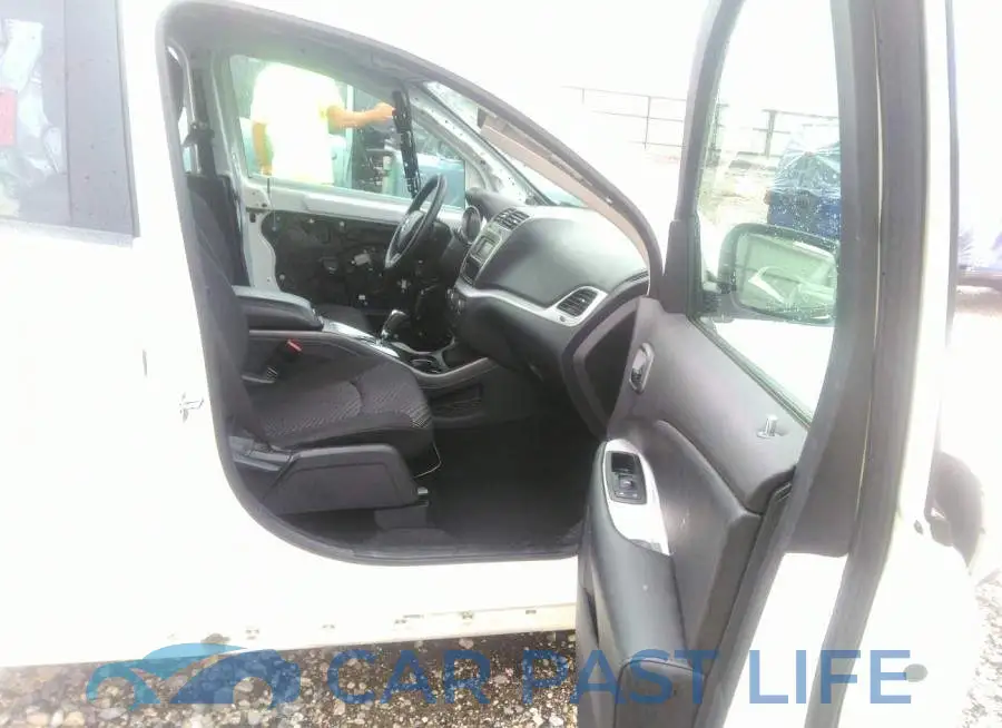 3C4PDCAB8LT270850# 5