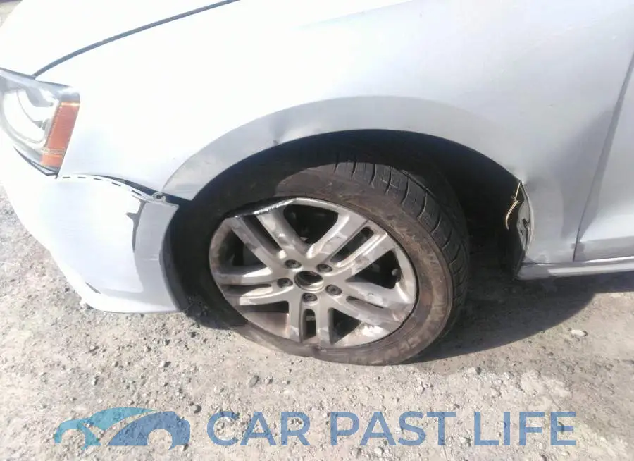 3VW2B7AJ7HM376302# 6