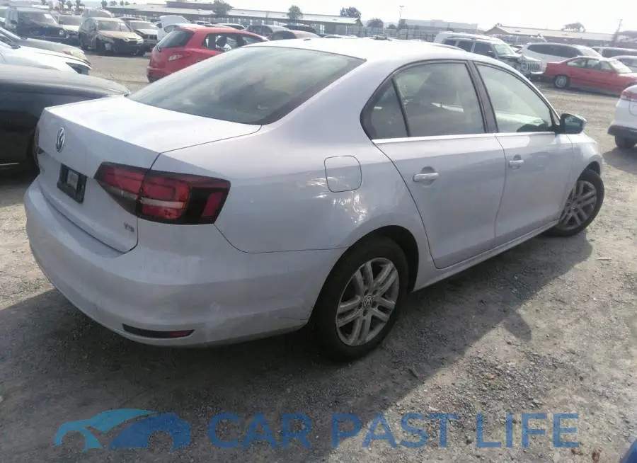 3VW2B7AJ7HM376302# 4