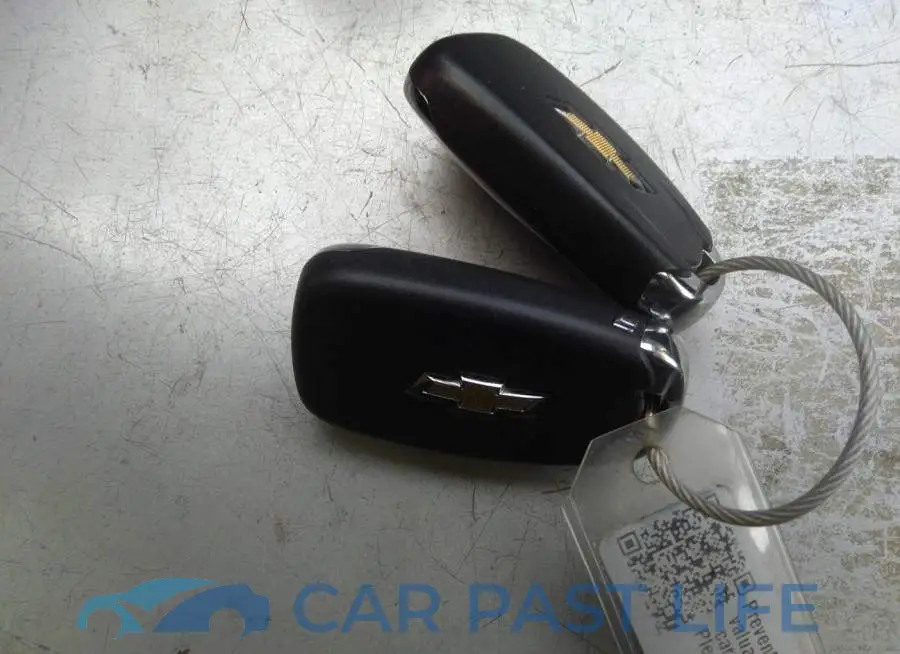 2GNAXKEV2K6157627# 11
