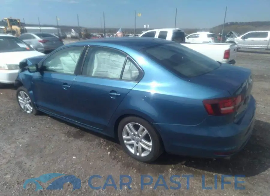 3VW2B7AJ9JM204018# 3