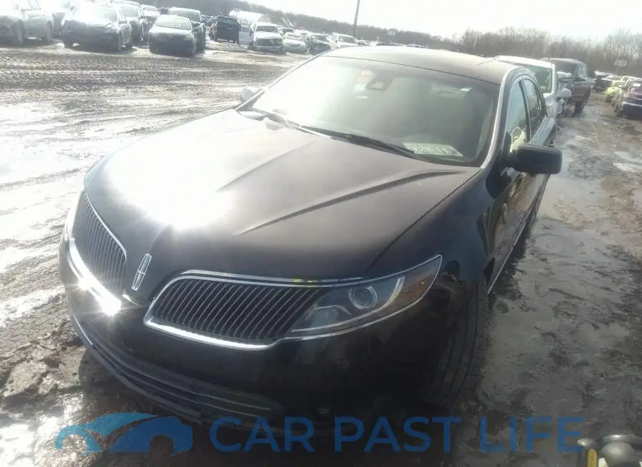 1LNHL9EK2DG606823# 2