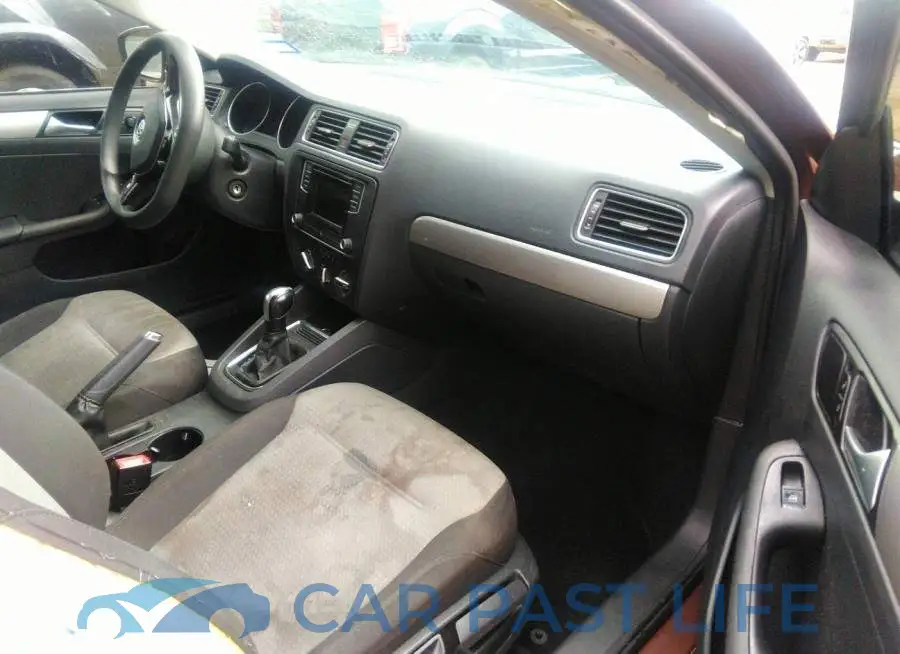 3VW2B7AJ0HM391398# 5