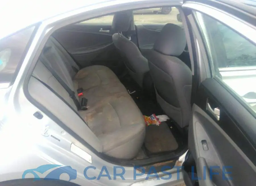 5NPEB4AC1DH560327# 8