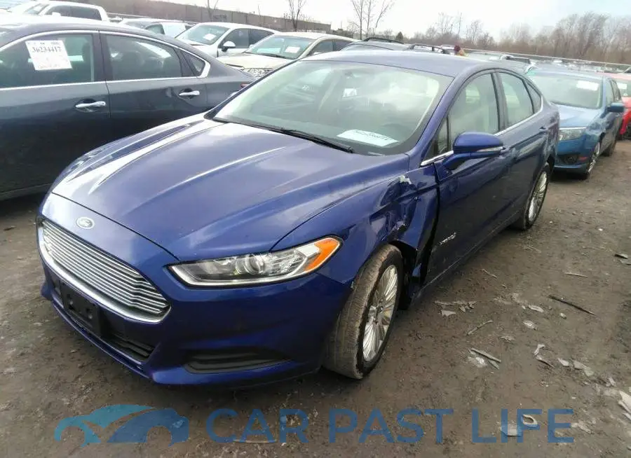3FA6P0LU4DR329882# 2