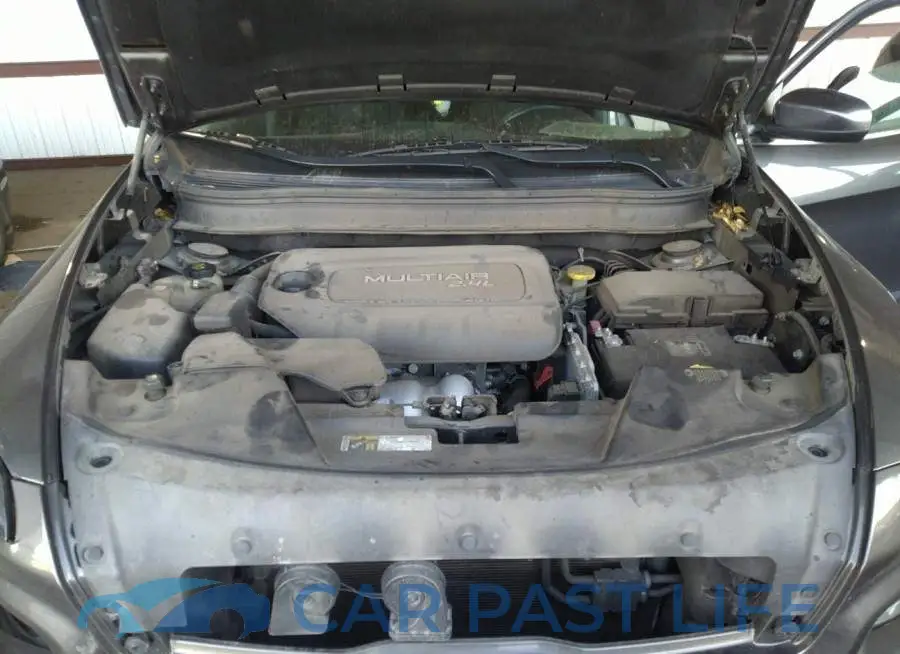 1C4PJLCB1FW683195# 10