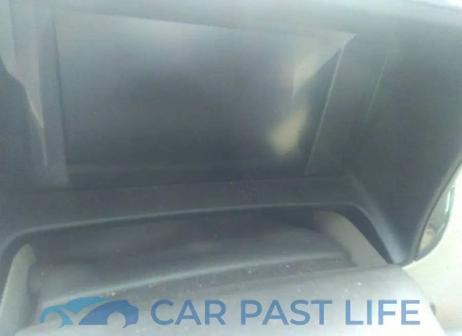 1G1RD6E4XDU104125# 7