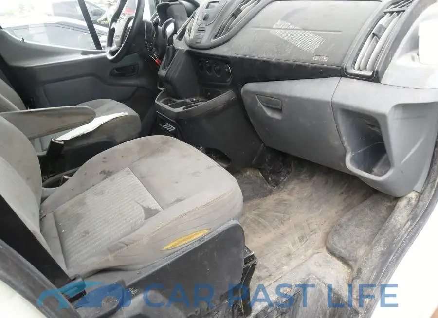 1FBAX2CV4HKB35781# 5