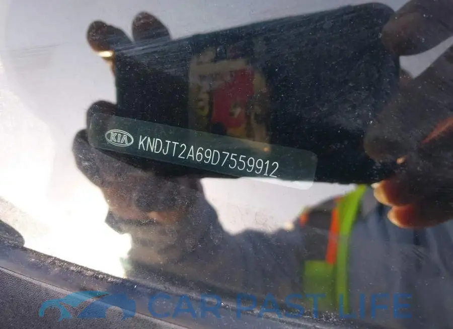 KNDJT2A69D7559912# 9