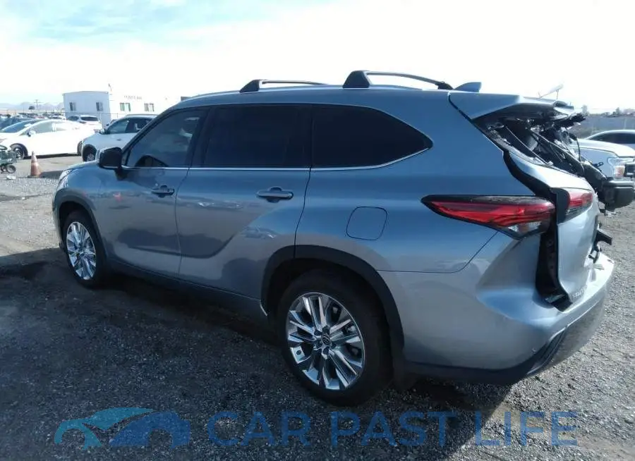 5TDDZRBH7MS117821# 3