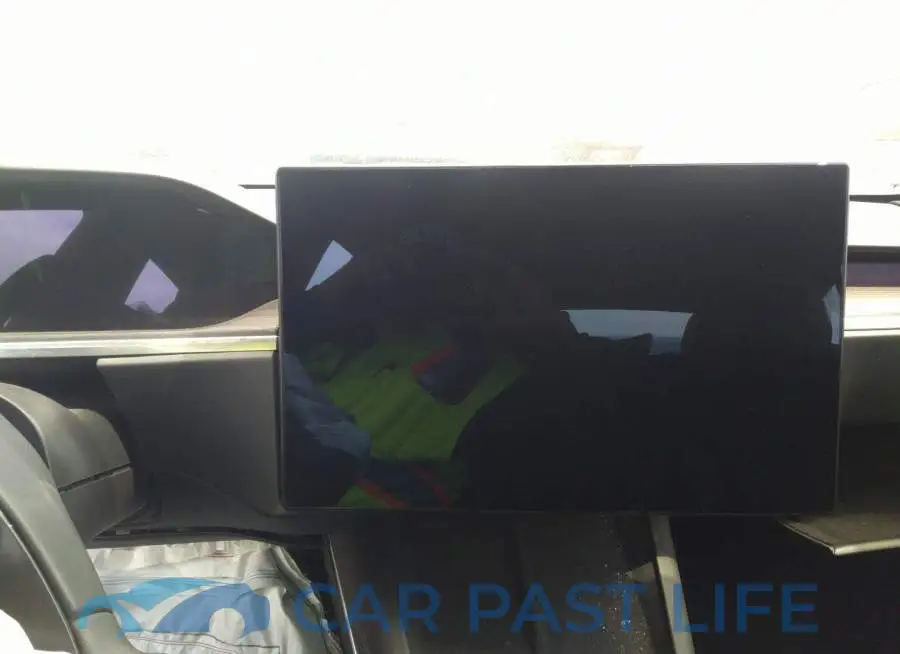 5YJSA1E56NF493515# 7
