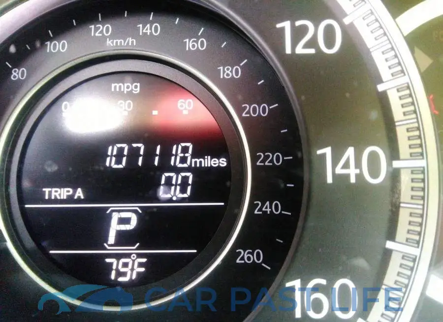 1HGCR2F75EA241705# 7