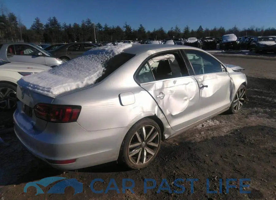 3VW4T7AJ9DM312455# 4