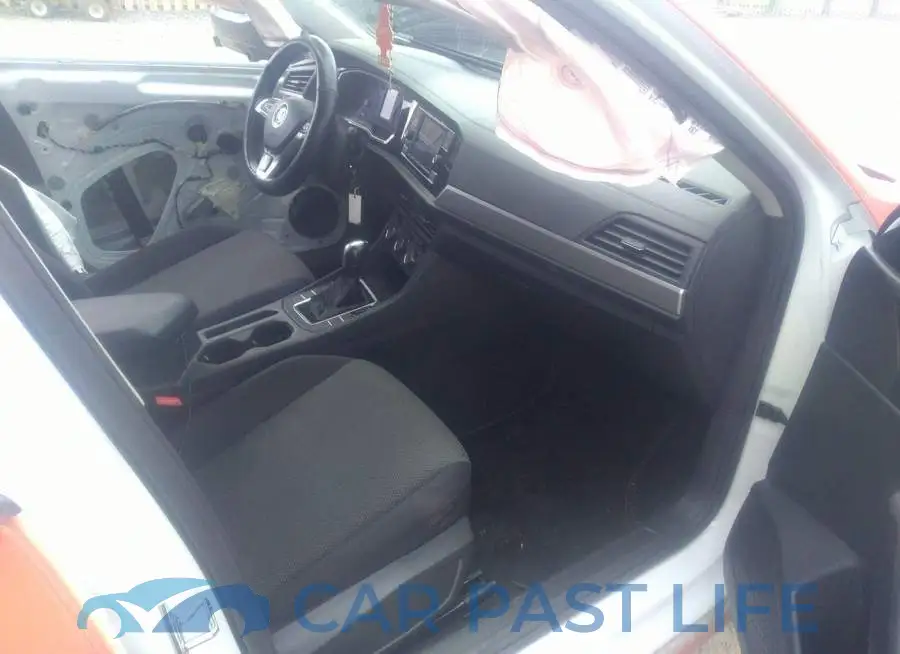 3VWCB7BU5KM252811# 5