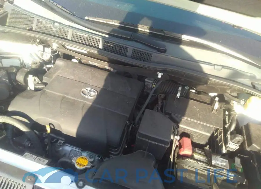 5TDYK3DC9FS679744# 10