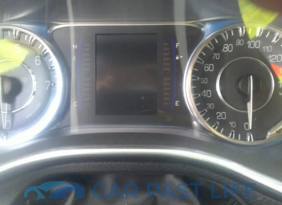 1C3CCCAB9FN758229# 7