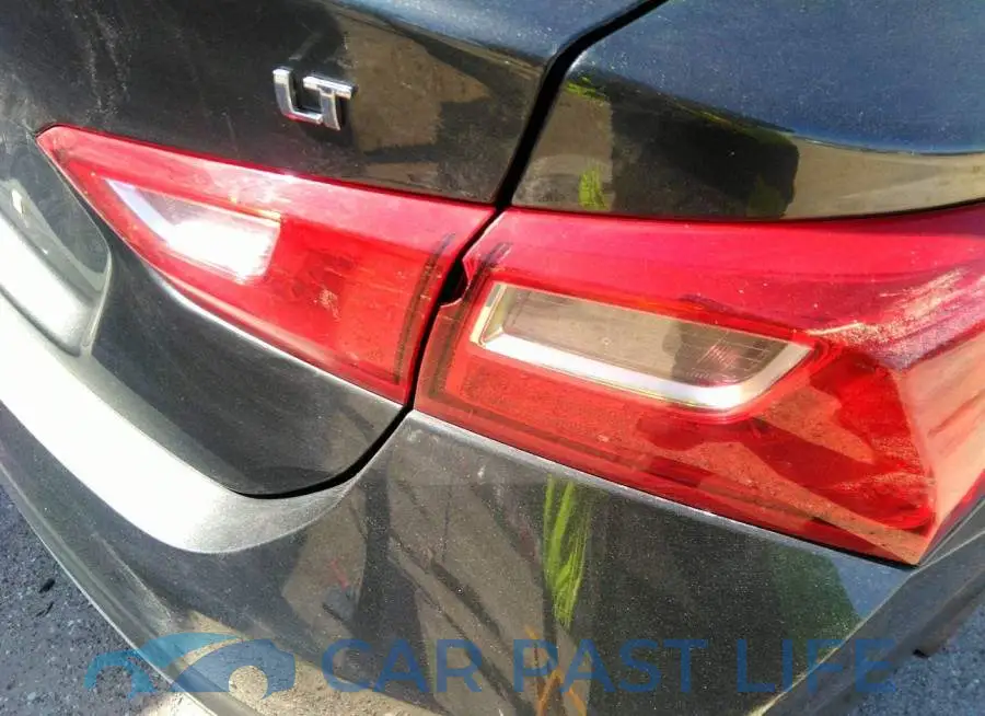 1G1ZD5ST4JF216070# 6