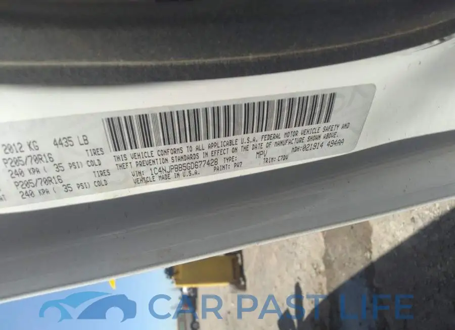 1C4NJPBB5GD677428# 9