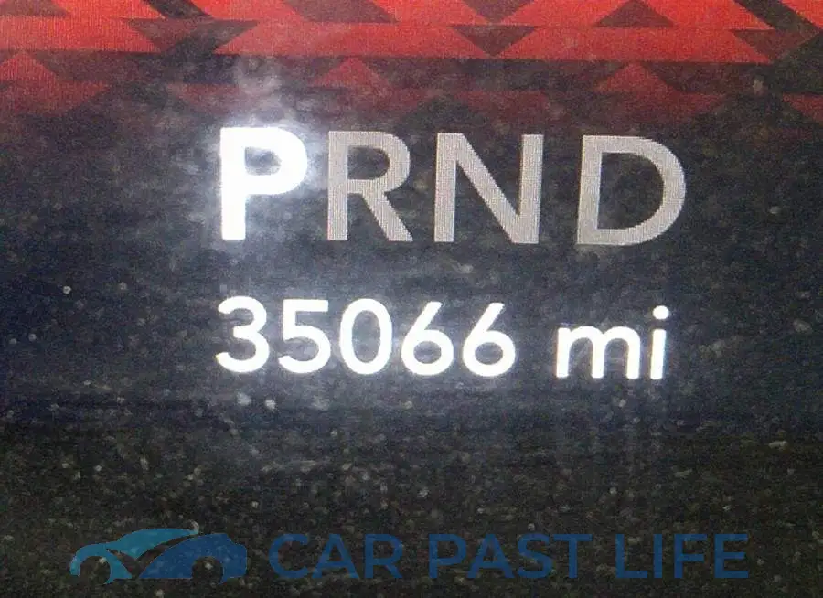 1C4HJXDG0JW128432# 7