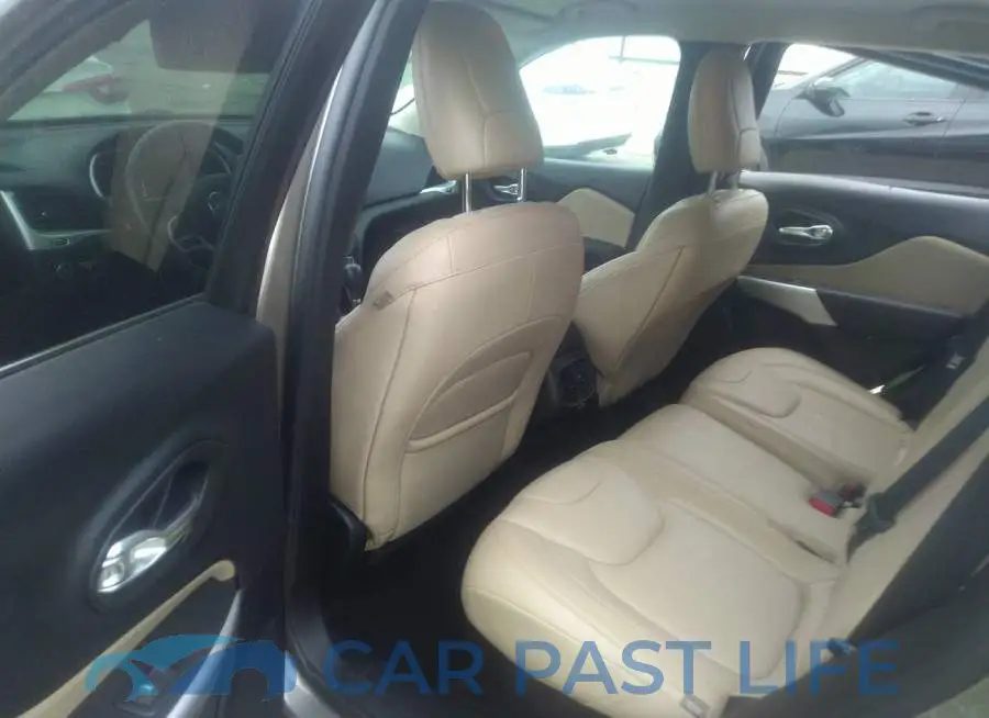 1C4PJMDS3HW635768# 8
