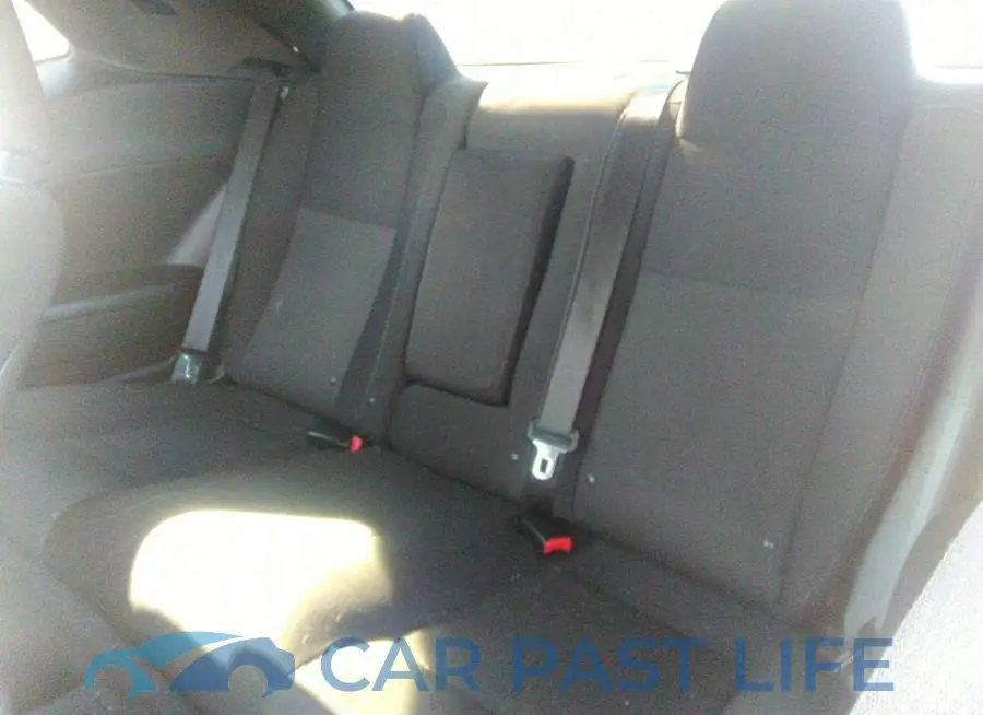 2C3CDZAT2FH878438# 8