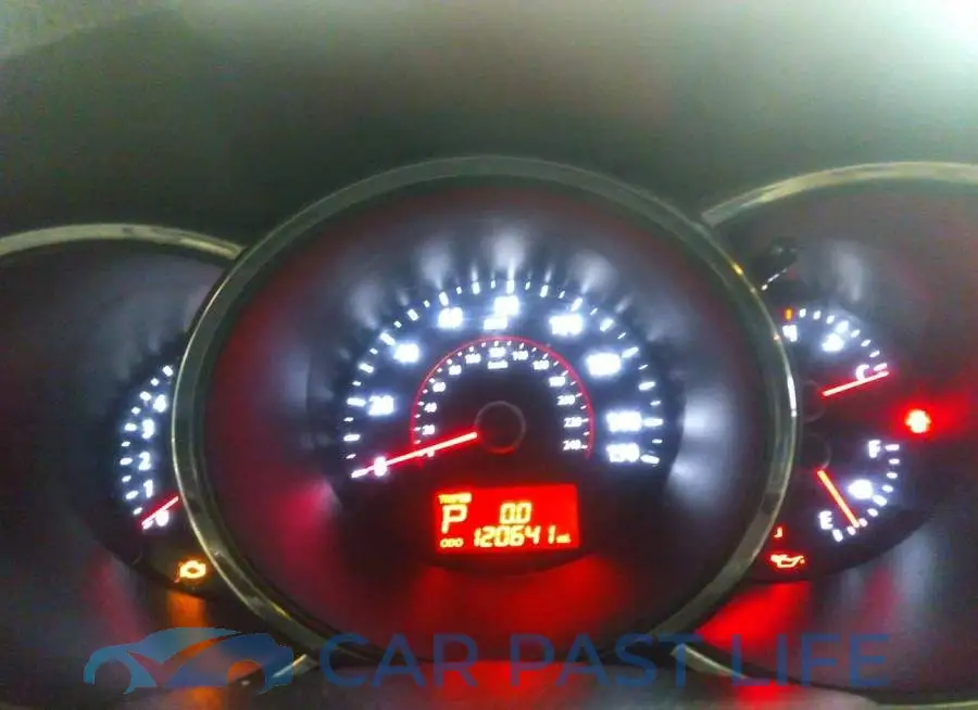 5XYKUCA61DG353705# 7