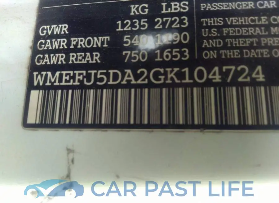 WMEFJ5DA2GK104724# 9