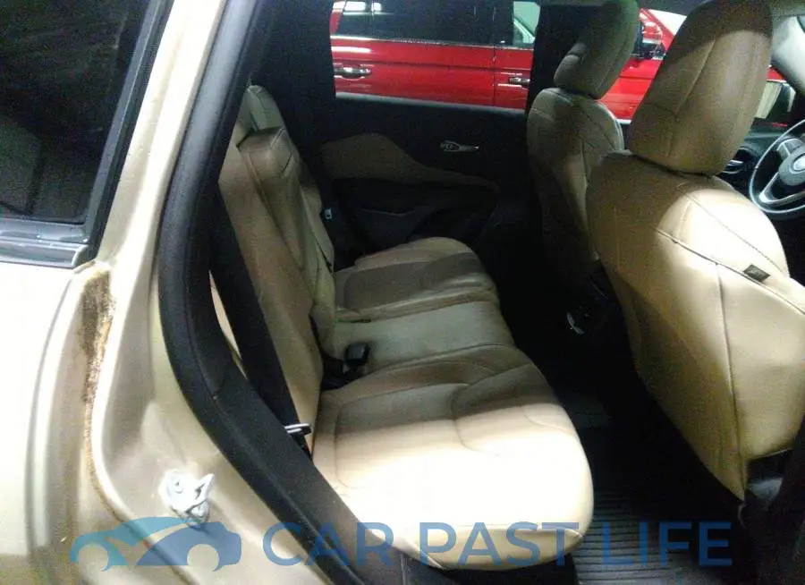 1C4PJMDS6FW667336# 8