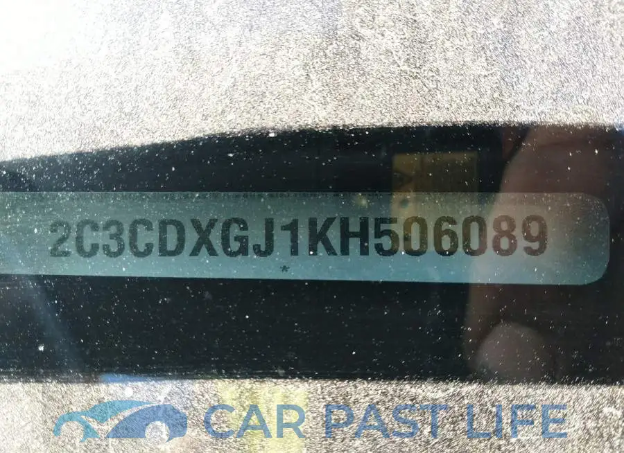 2C3CDXGJ1KH506089# 9