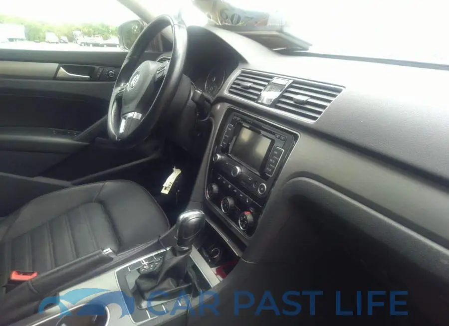 1VWBT7A35FC084077# 5