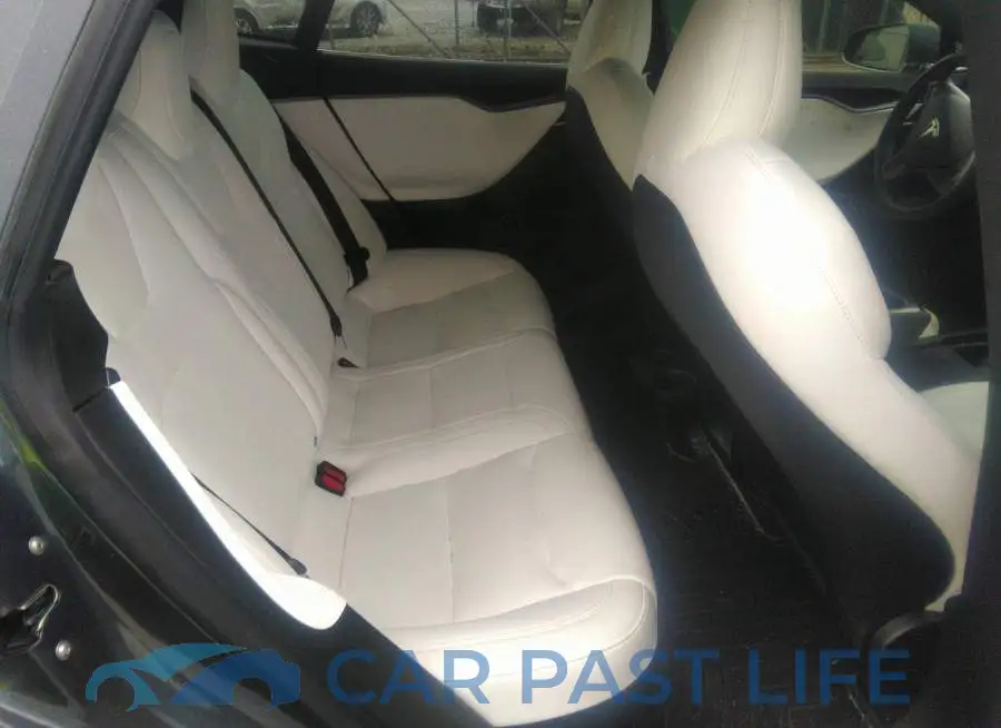 5YJSA1E2XLF399785# 8