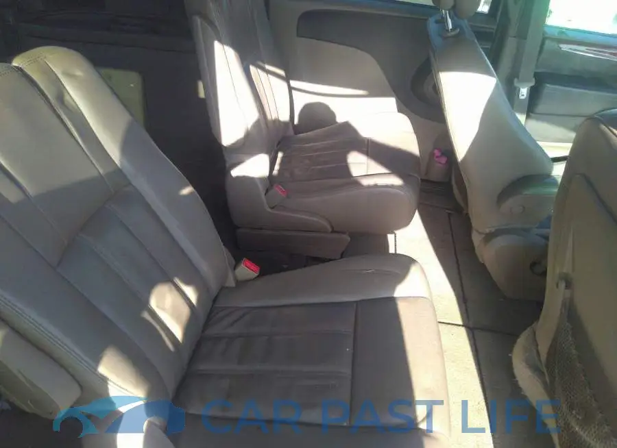 2C4RC1BG9DR604172# 8