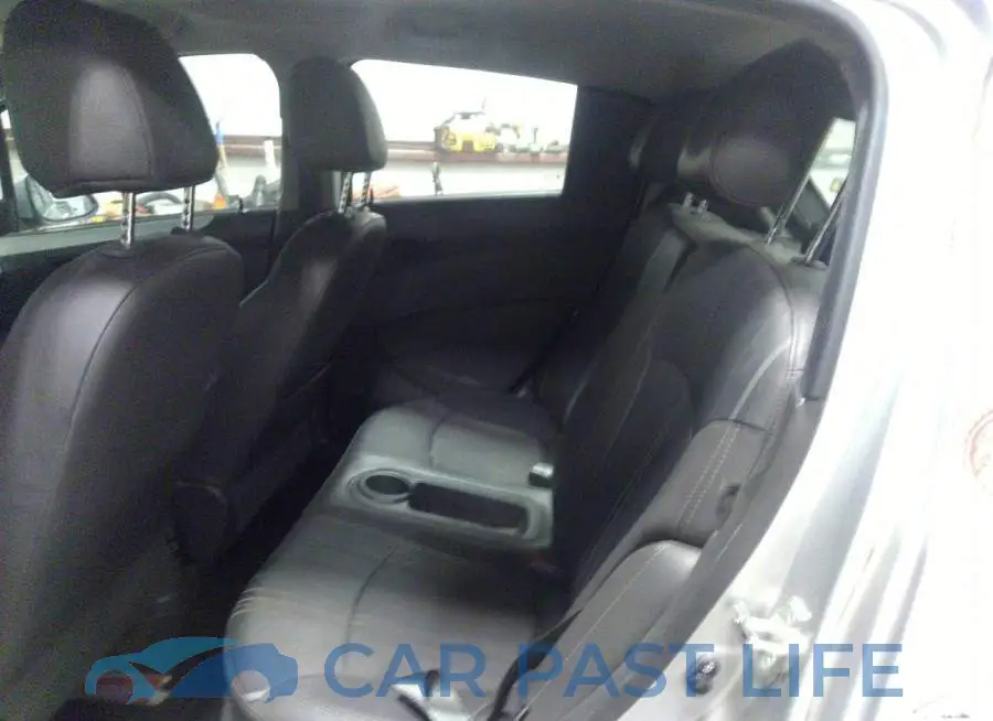 KL8CD6S95DC611512# 8