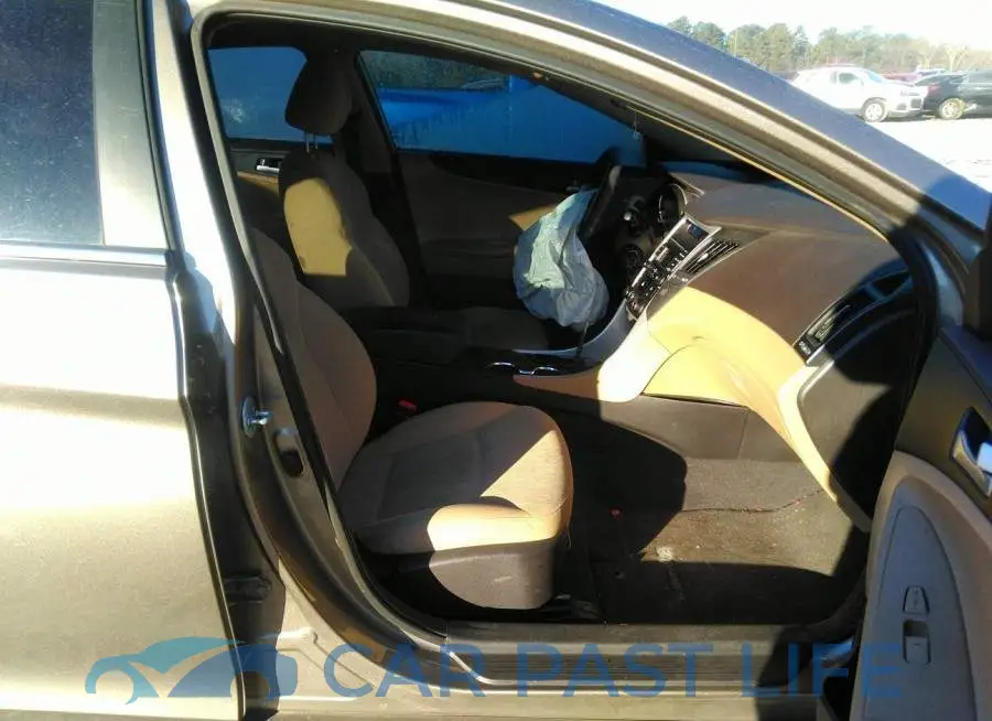 5NPEB4AC1EH879664# 5