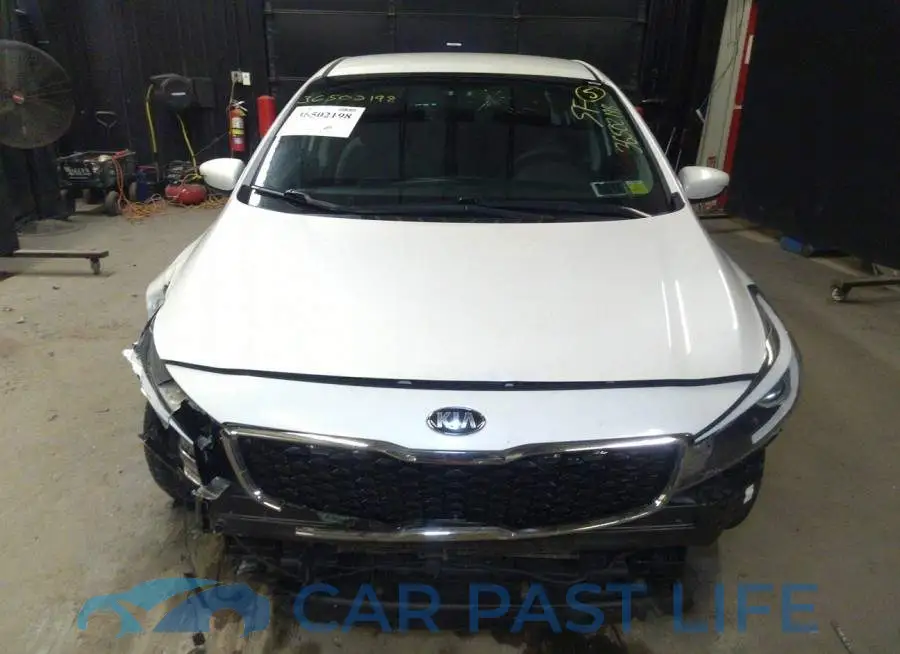 3KPFL4A72HE086080# 6